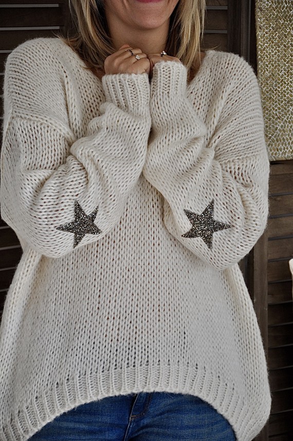 Romy beige oversized sweater with a star